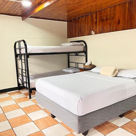 Rio Danta Hostel La Fortuna Exteriér fotografie