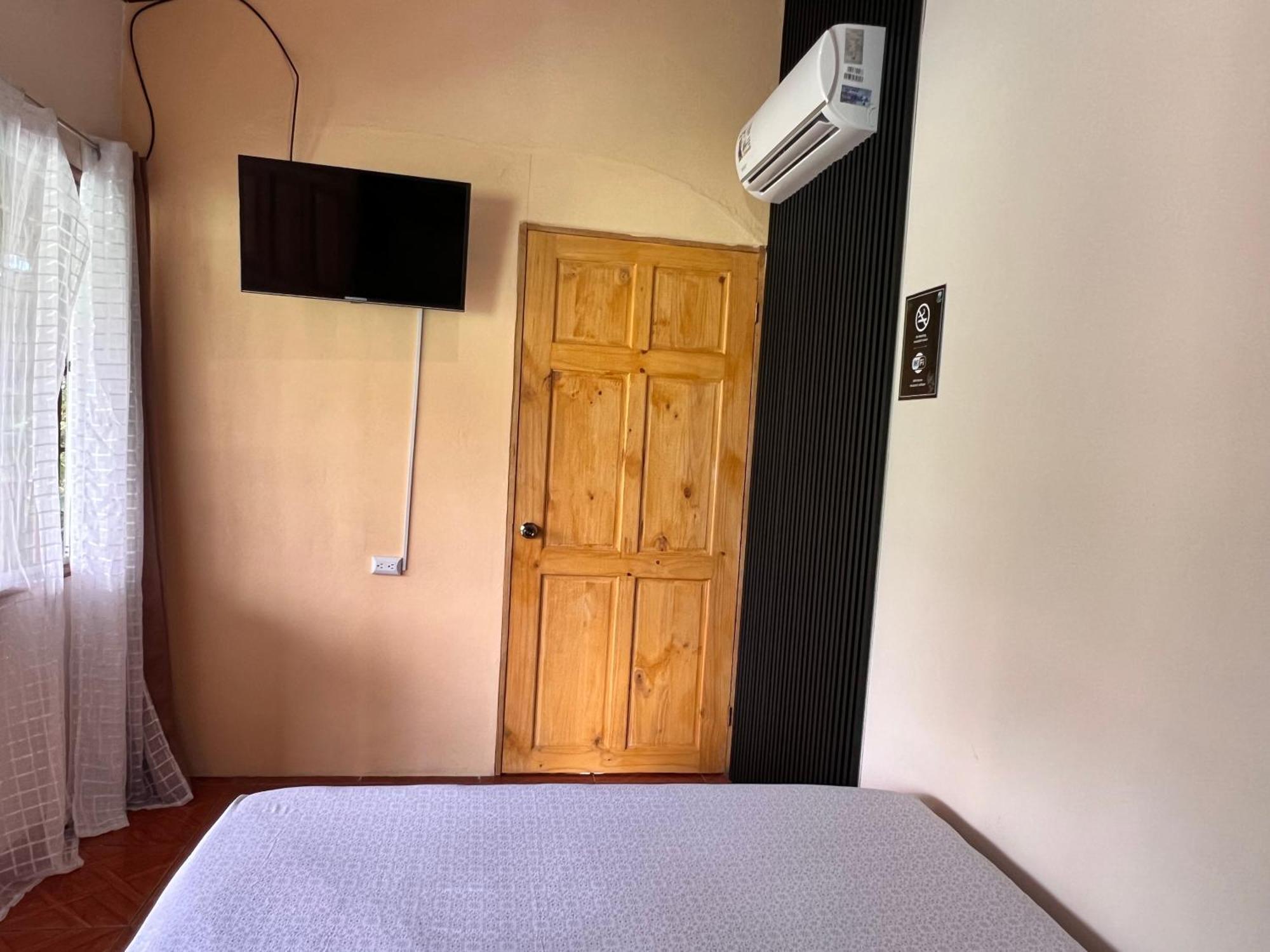 Rio Danta Hostel La Fortuna Exteriér fotografie