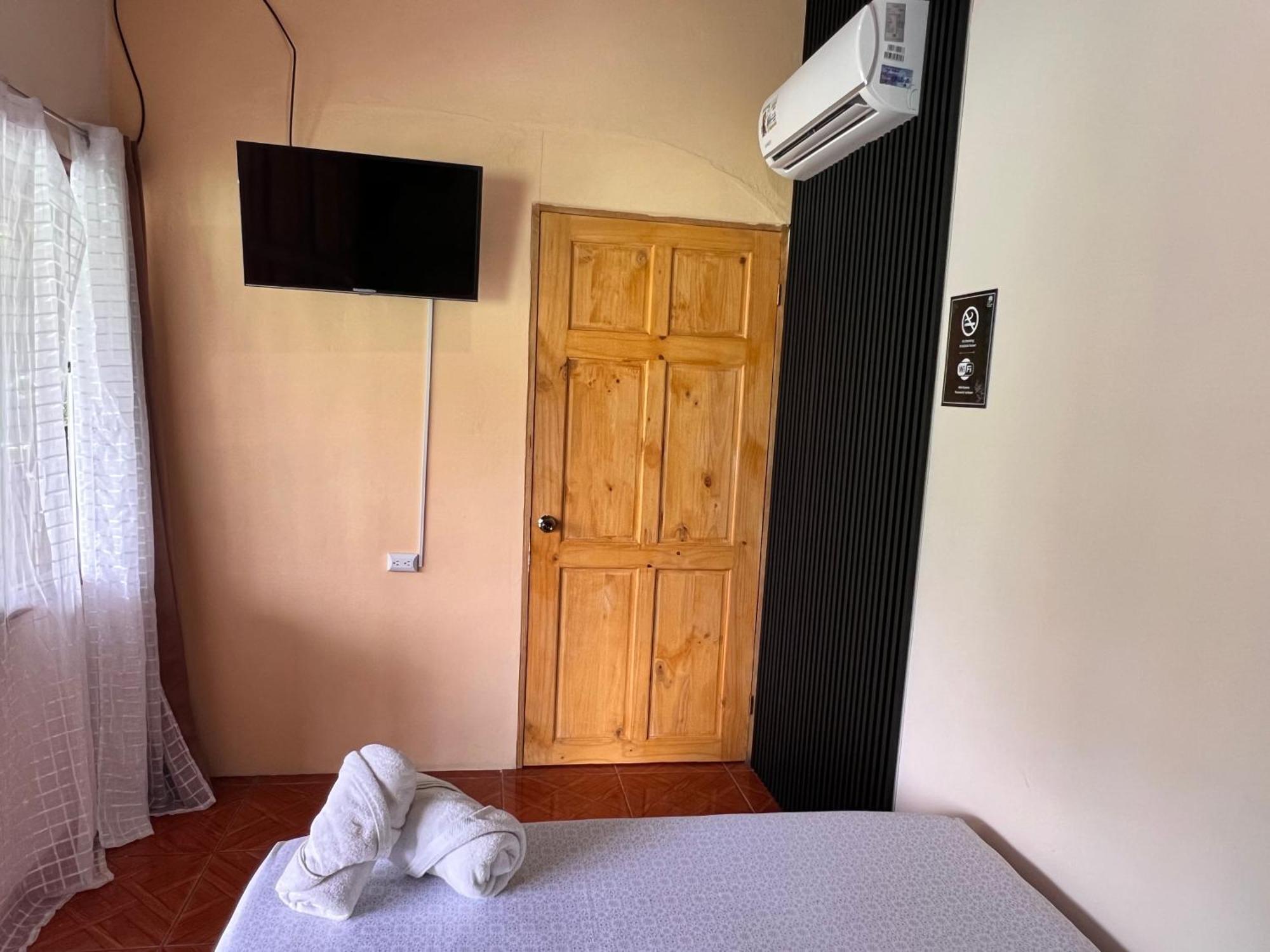 Rio Danta Hostel La Fortuna Exteriér fotografie