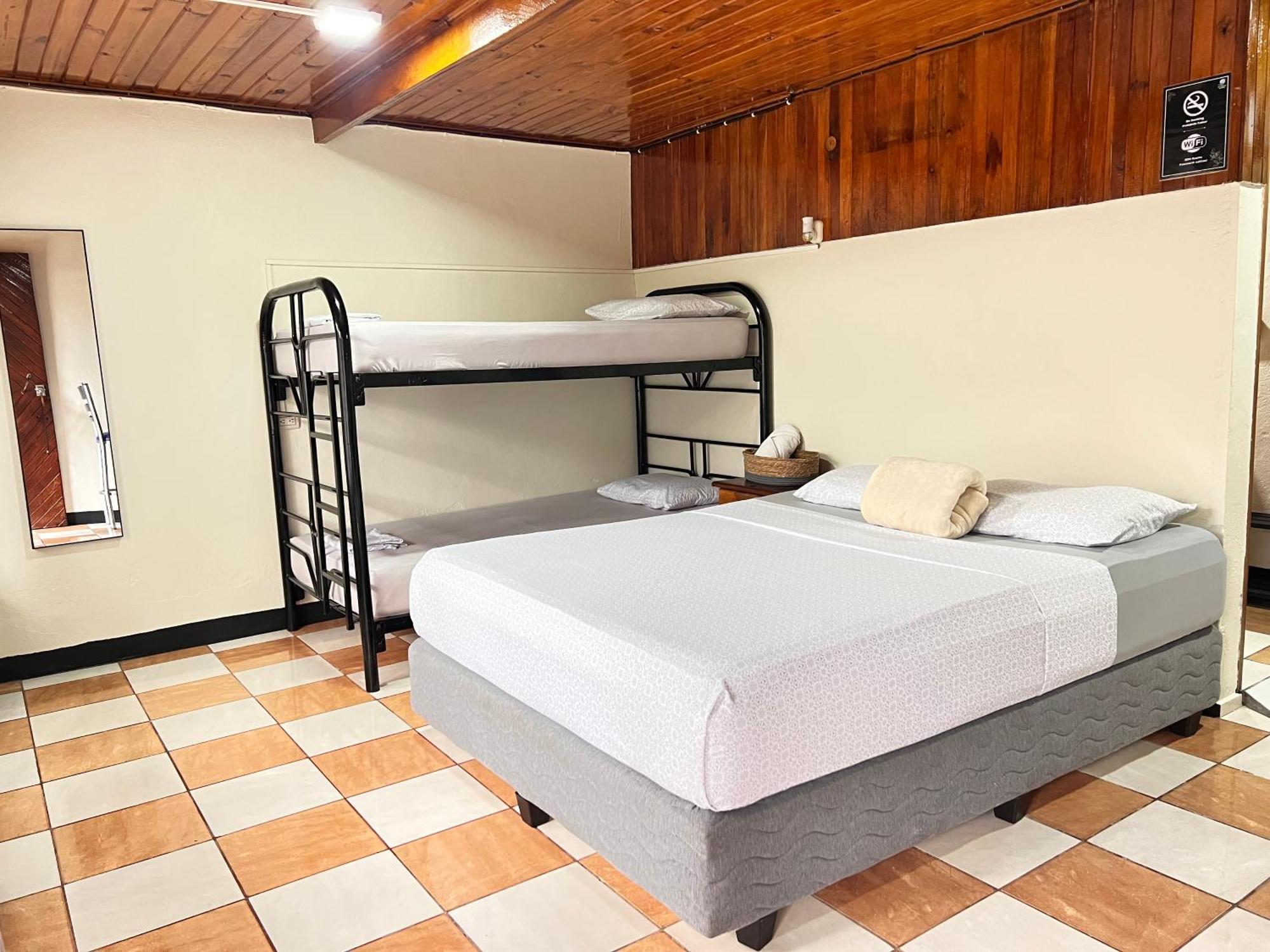 Rio Danta Hostel La Fortuna Exteriér fotografie