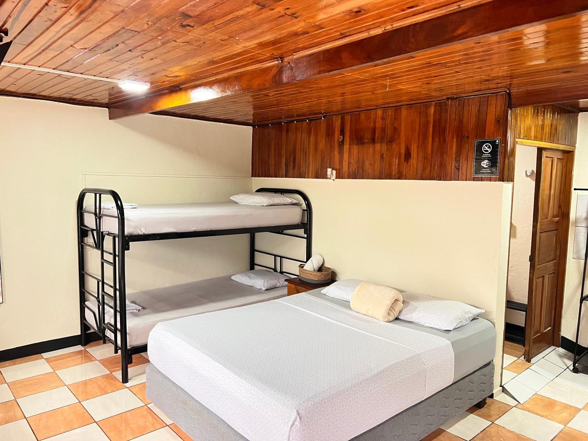 Rio Danta Hostel La Fortuna Exteriér fotografie